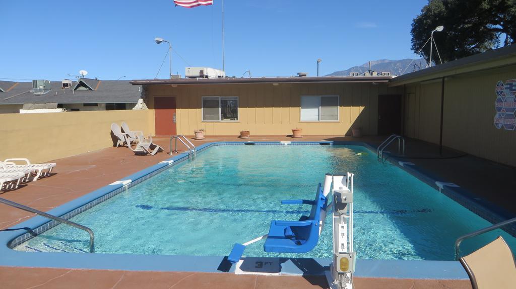 Hotel Salina Beaumont Ca Esterno foto