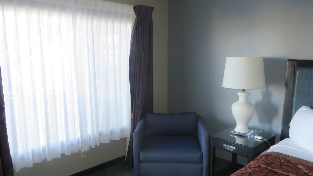 Hotel Salina Beaumont Ca Esterno foto