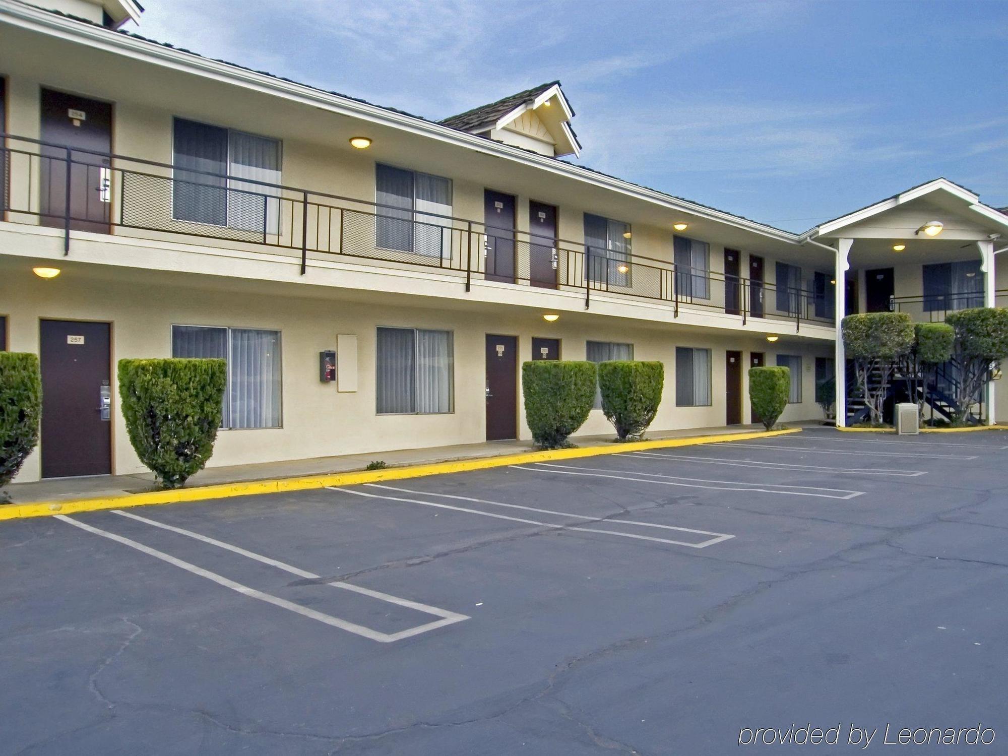 Hotel Salina Beaumont Ca Esterno foto