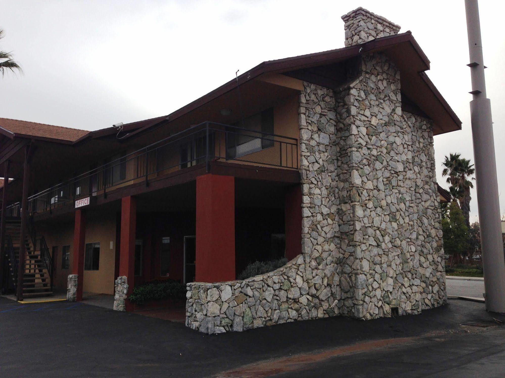 Hotel Salina Beaumont Ca Esterno foto